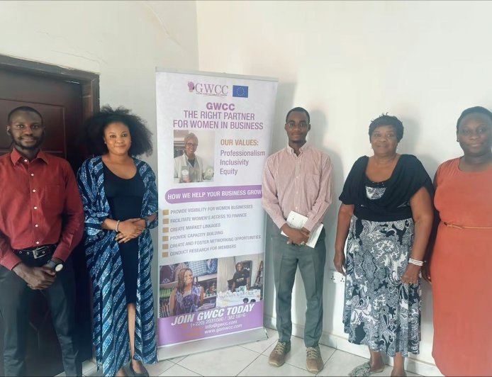 VuuLoop Meets Gambia Women’s Chamber: Supporting Women in Business Through Digital Tools